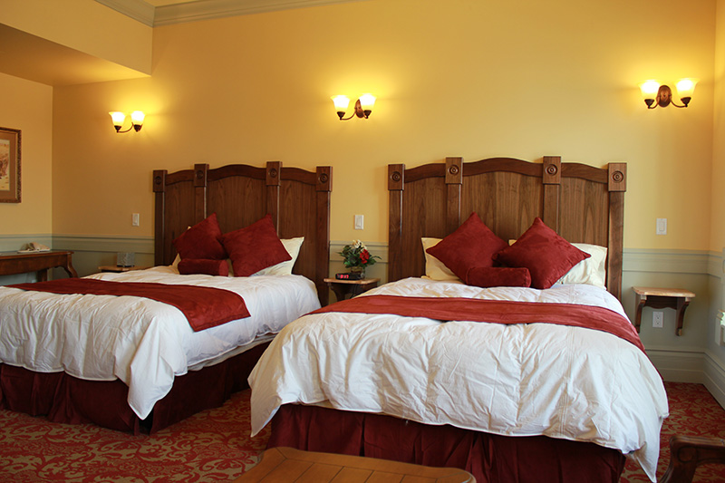 Double Queen Room - The Windsor Hotel
